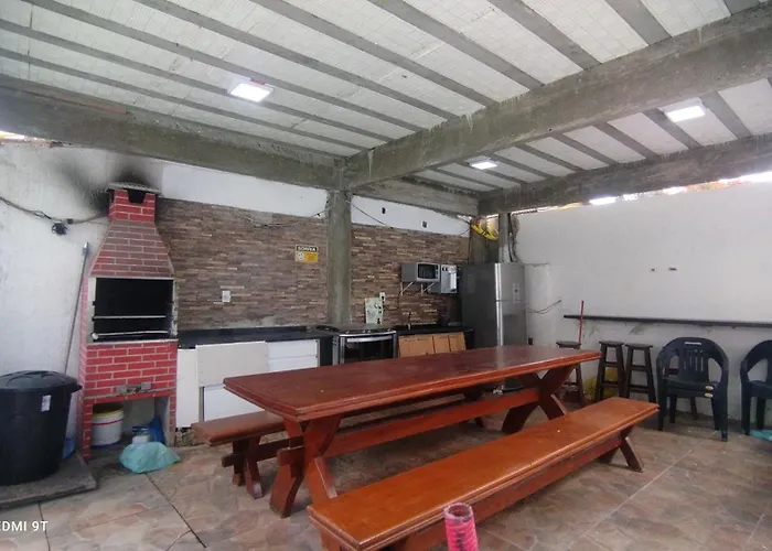 Casa 2 Quartos em Cabo Frio c / área Gourmet